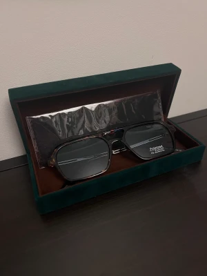 One of one solglasögon - Säljer mina one of one solglasögon, helt nya, skriv för mer info 🫶🏼