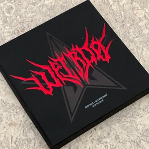 Jeffree star Weirdo palette - Helt ny oanvänd palette från Jeffree star! Weirdo palette, köpt för 262kr, säljer för 200kr inklusive frakt!❤️