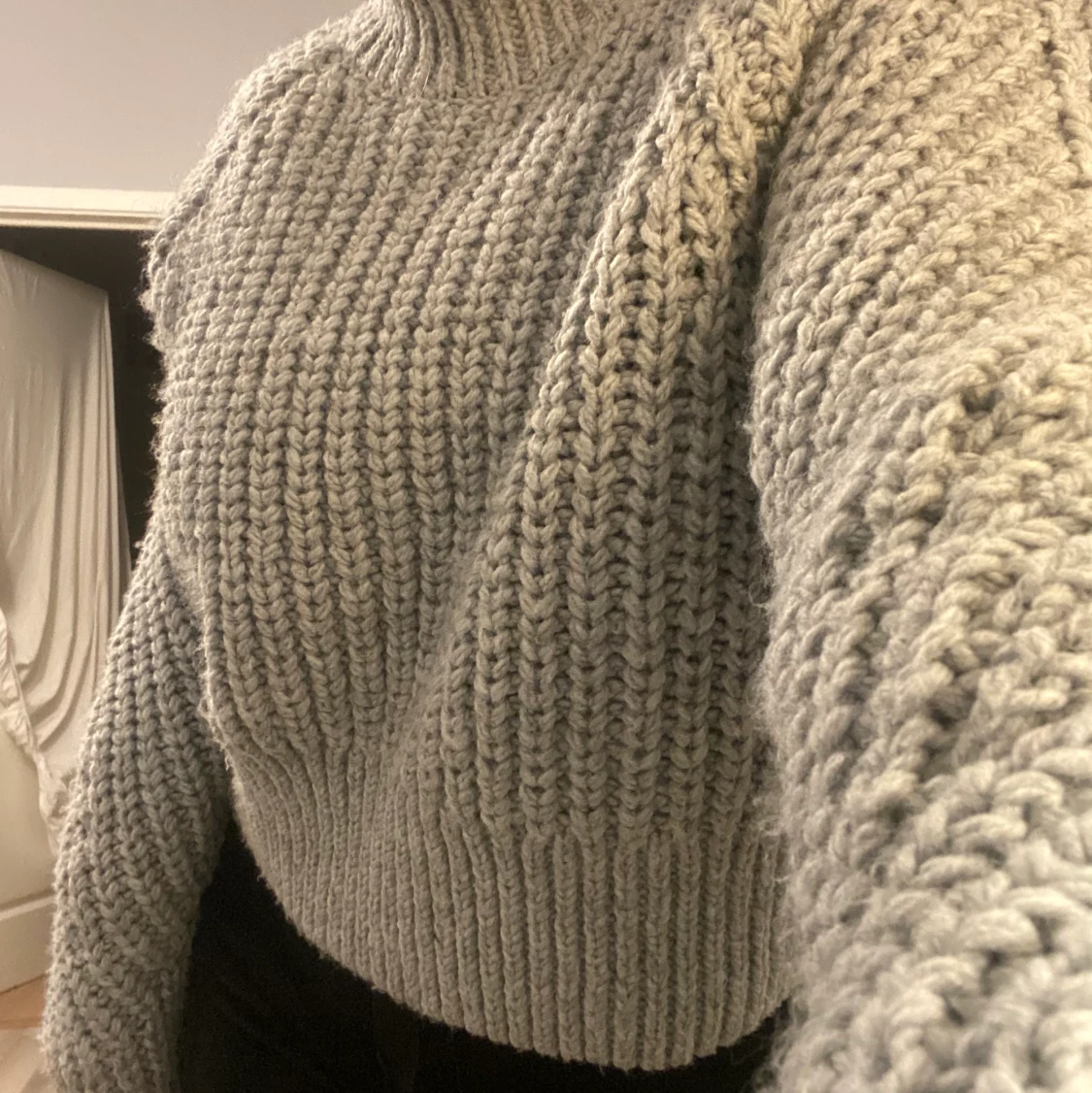 As skön stickad ljusblå tröja😍 - 91