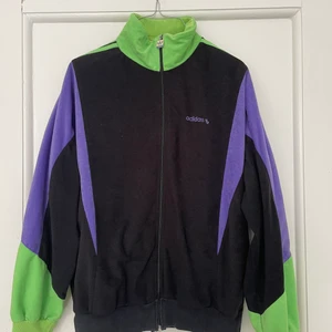 Adidas kofta  - Adidas kofta, som är använd i gott skick