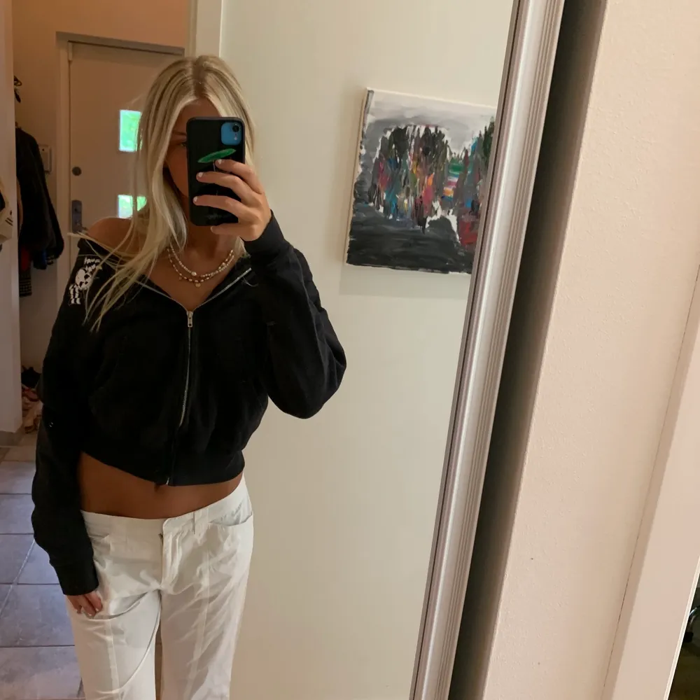 As cool zip hoodie💕 skriv för frågor eller fler bilder. Tröjor & Koftor.