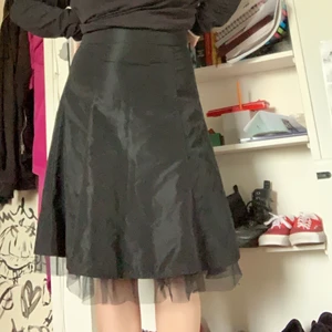 Goth kjol - Kjol med tyll under! Passar perfekt för en goth stil!💞 tryck inte på köp! Kontakta mig vid intresse💞