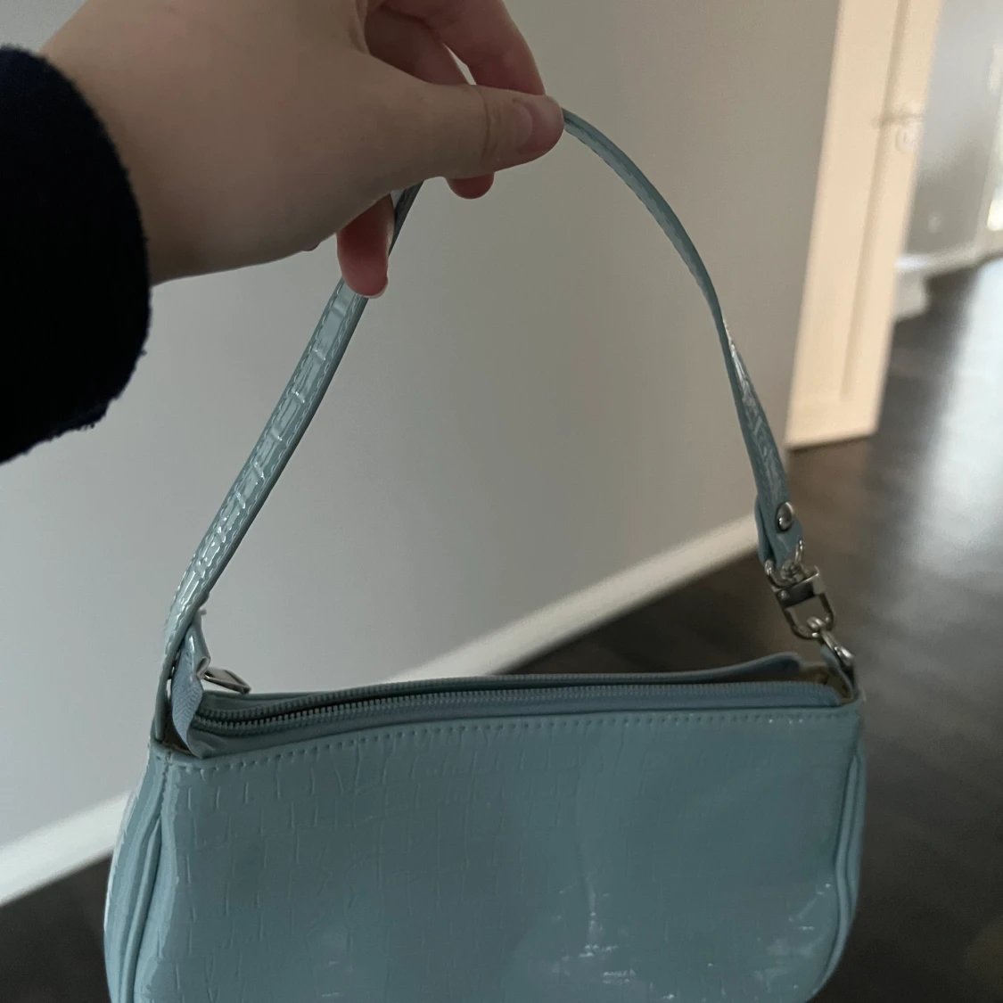 Blå axelväska - 90