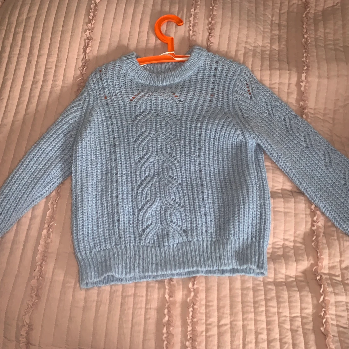 Ljusblå stickad tröja från PIRCES