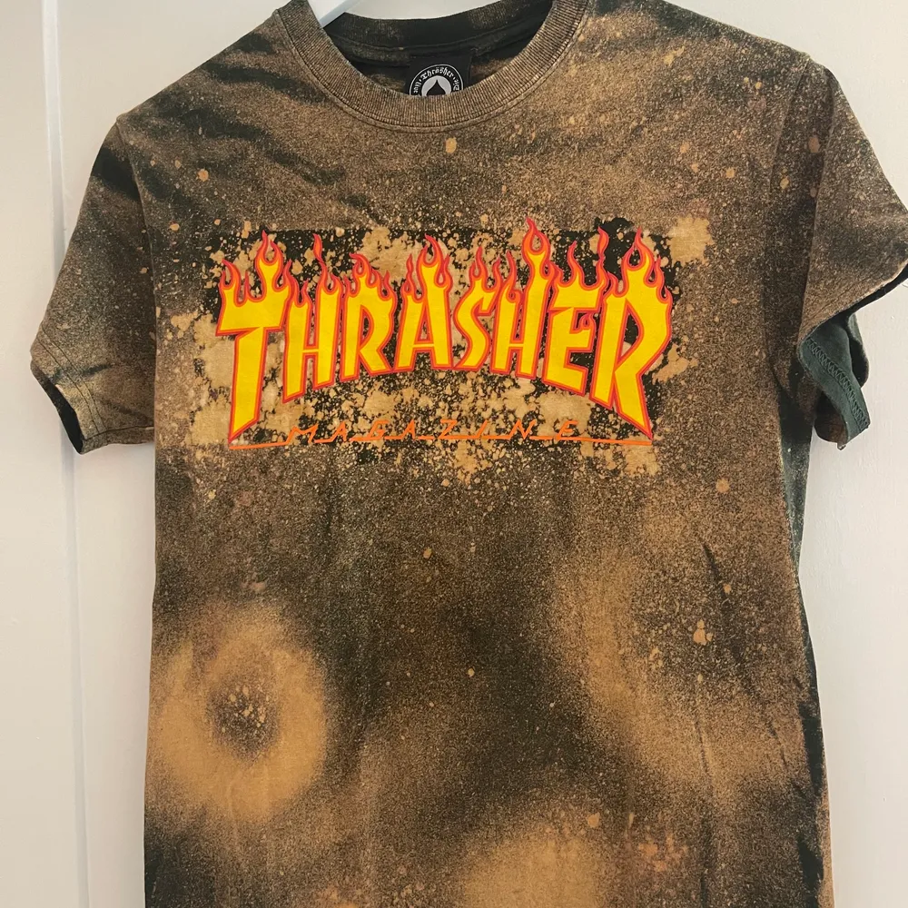 Trasher T-shirt i s . T-shirts.