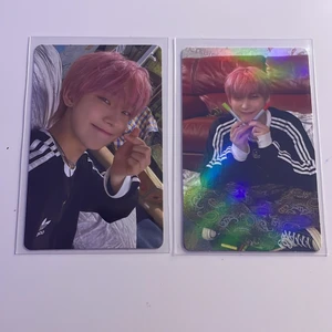 Sunoo Photocards - Sunoo Charbydis D:D selfie PC och holographic PC. Säljer selfien för 70kr och holo för 40kr. båda är +frakt. frakten kostar 13kr. skriv privat för mer information och bilder :) Kan tradea men isåfall bara mot yeosang från ateez photocards