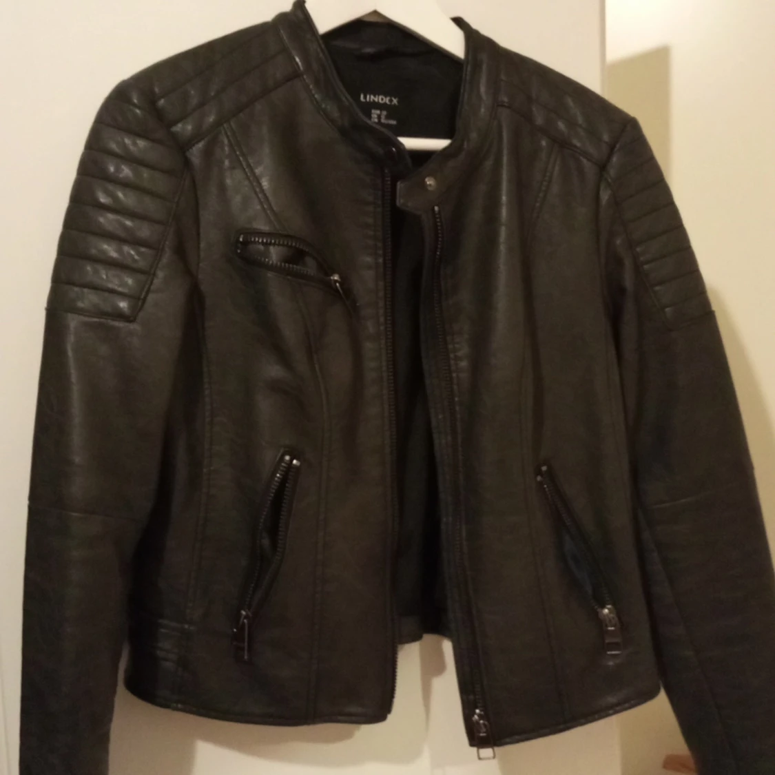 Skinnjacka, mörkgrå strl 38