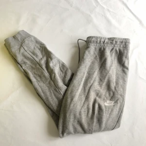 Mjukisbyxor från Nike  - Använda men fina ändå 