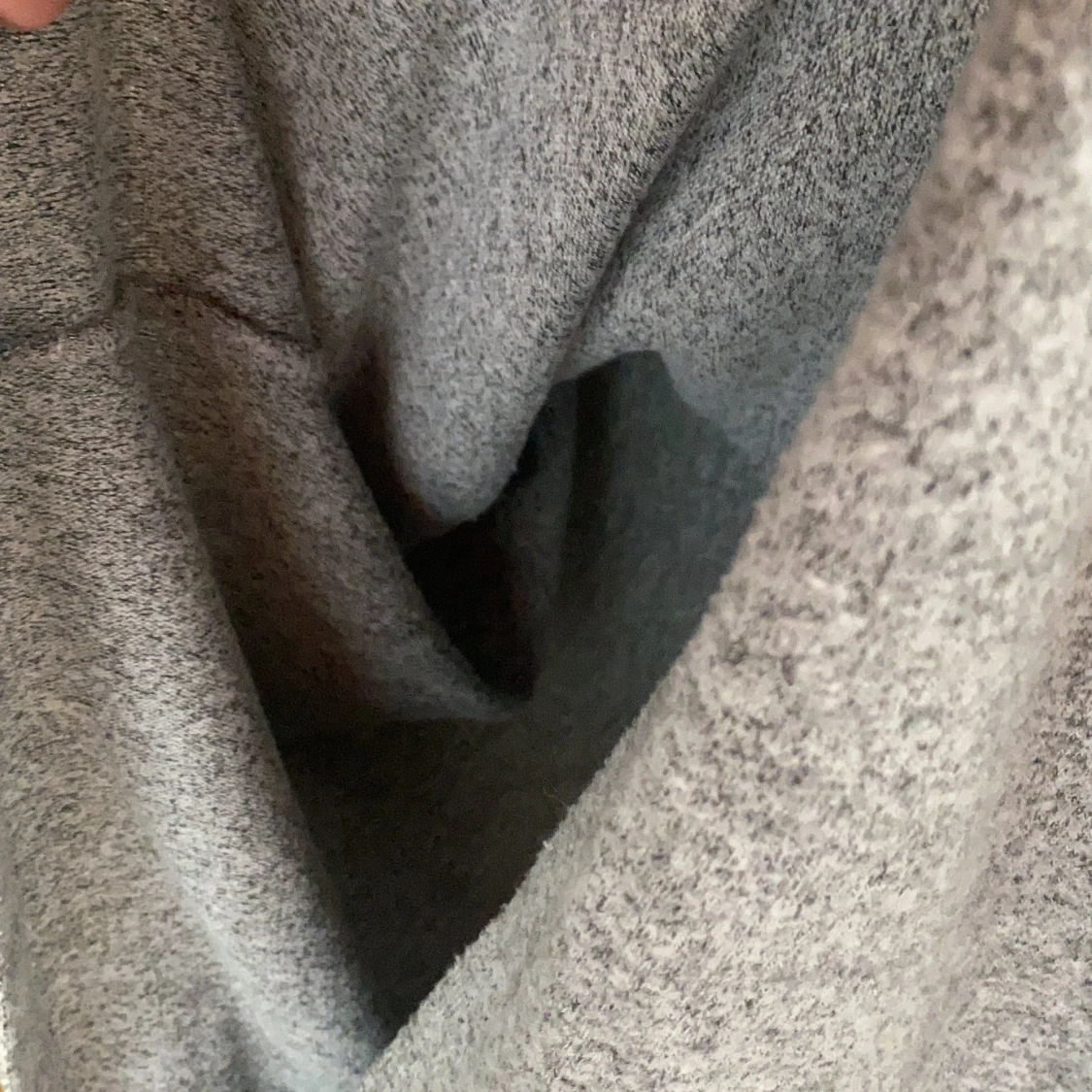 Grå stickad tröja  - 90