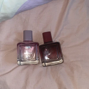 Parfym zara  - 2 helt oanvända parfymer från zara. Söt och mer vanilj i doften. Köptes för 250-300 men doften passar inte mig bra. Kan hämtas upp i Sthlm eller skickas mot frakt ❌endast den till vänster kvar