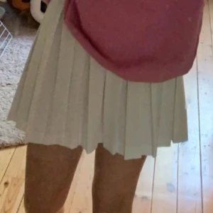 Kjol - Fin kjol från Pull&Bear