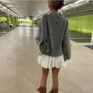 Stickad tröja - Stickad tröja som Lova Widerberg har! 