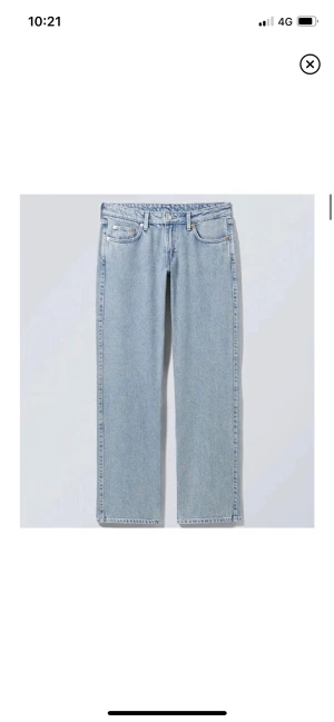 Weekday jeans - Jätte fina jeans från weekday, kommer tyvärr inte till användning, low waisted