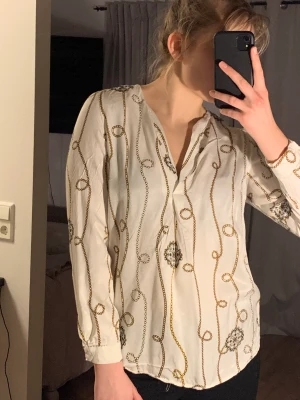 Blus 100% Viskos Kappahl - Använd fåtal gånger.