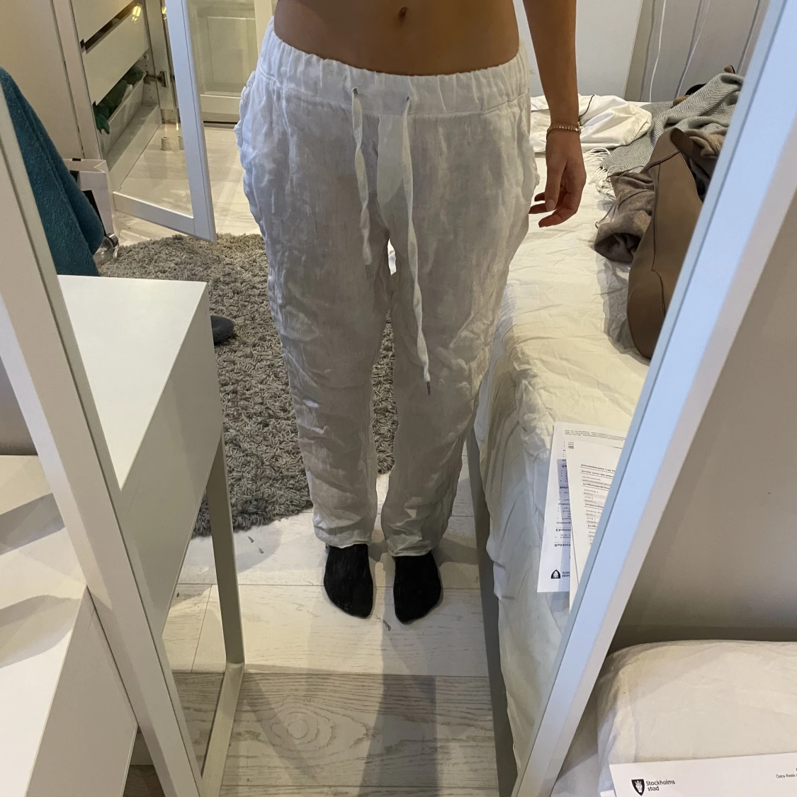 Lågmijade vita kostymbyxor  - 90