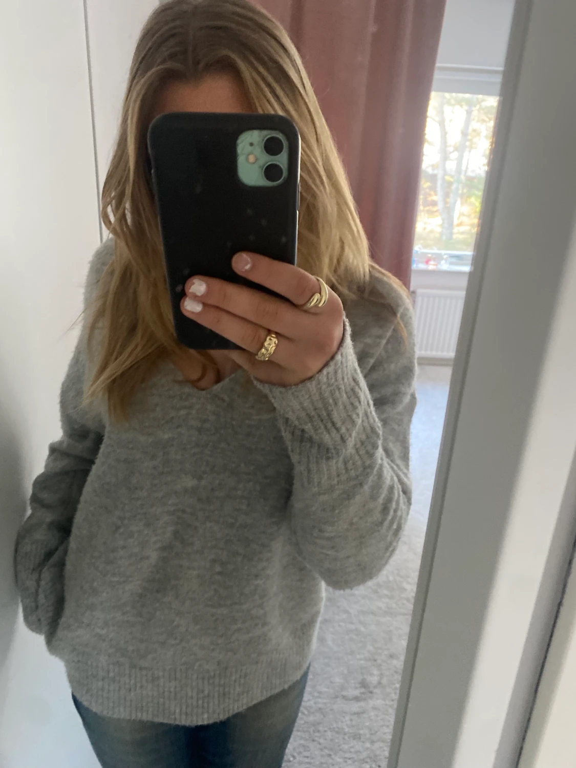 V-ringad tjocktröja  - 90