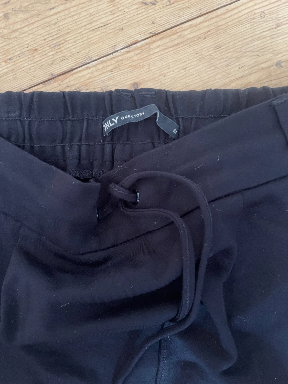 Kjol från Only - 90