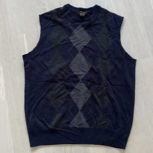 Stickad dockers tröja  - Stickad Cardigan i rutmönster  Checka min profil för andra snygga kläder 