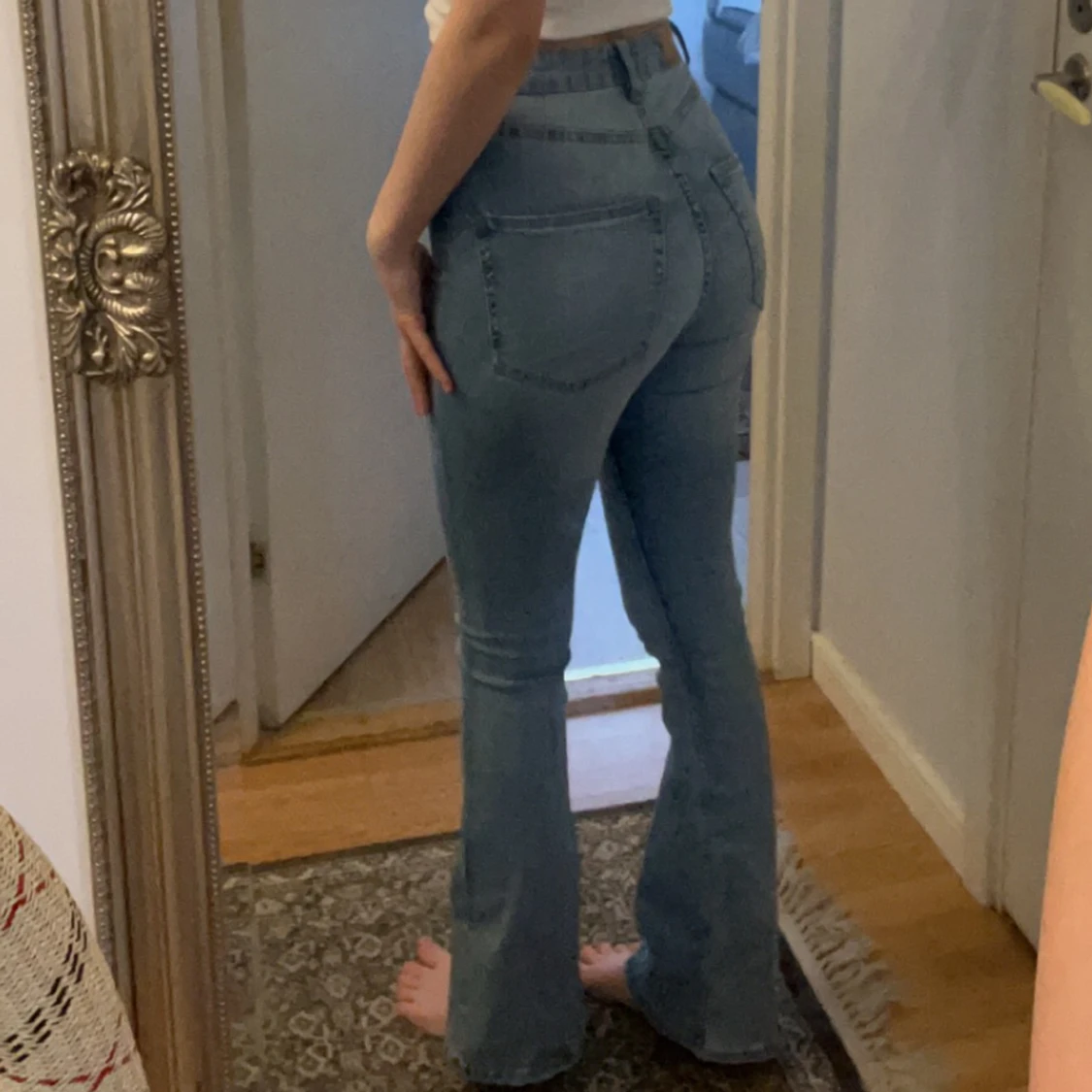 Lager 157 utsvängda jeans - 90