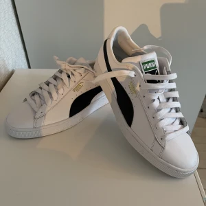 Sneakers  - Snygga Puma-skor i storlek 39. Jättefint skick, säljes på grund av fel storlek. 