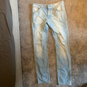 Wrangler Jeans - Skick 9/10 storlek 31 W 32/33L 