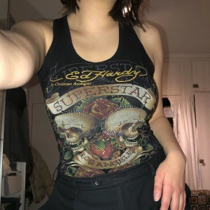 Ed Hardy Topp / Klänning - sjukt cool ed hardy tröja / klänning!! föreslå pris