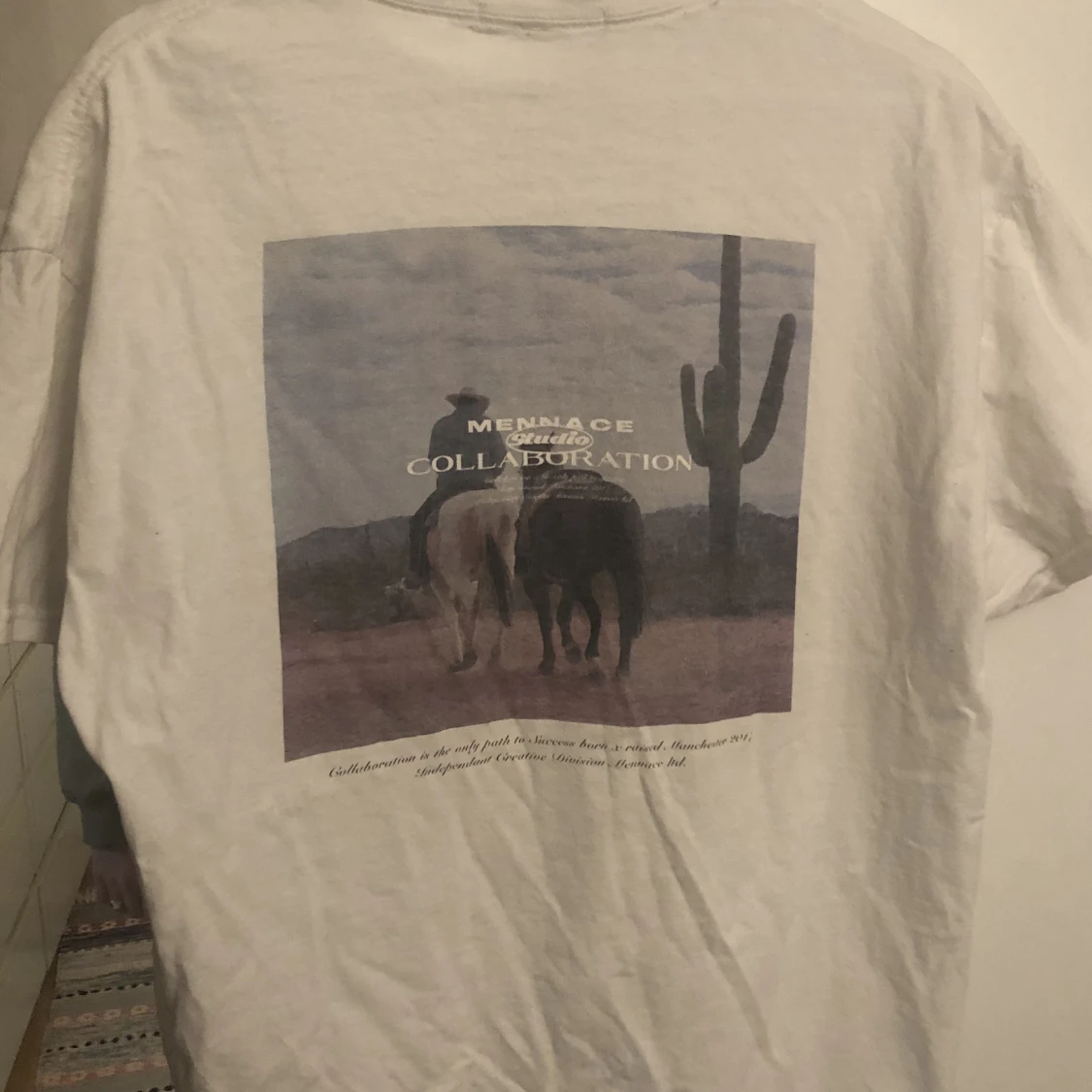 Tshirt med coolt tryck!! - 91