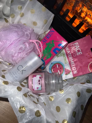 Present boxar  - Olika present boxar för både henne och honom  Priser från 400kr