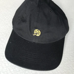 Polar skate co. keps - Helt ny, aldrig använd. 10/10 Nypris: 499kr 