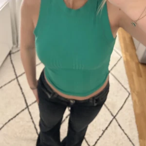 Grön topp - Superfin Grön topp från Zara! 💚