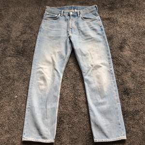 Helt nya weekday space relax straight jeans, storlek 32/32