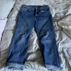 Säljer mina arket jeans då dom är för stora ❣️aldrig använda 