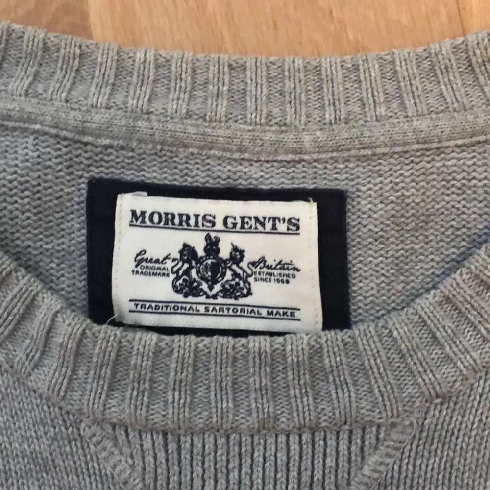 Morris tröja - storlek M - sparsamt använd - original pris runt 1000kr. Tröjor & Koftor.