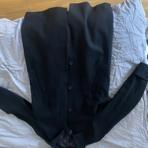 Rock - Lång rock ifrån HM, använd enstaka gånger.