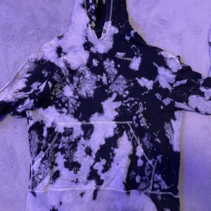 COLLUSION Hoddie - Använd men ändå i bra skick