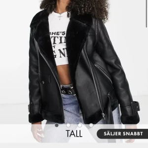 Jacka - Säljer nu min superfina jacka då jag inte använder längre. nypris 953kr, mitt pris 800kr ink frakt men går såklart att diskuteras!