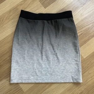 Kjol - kjol i storlek s