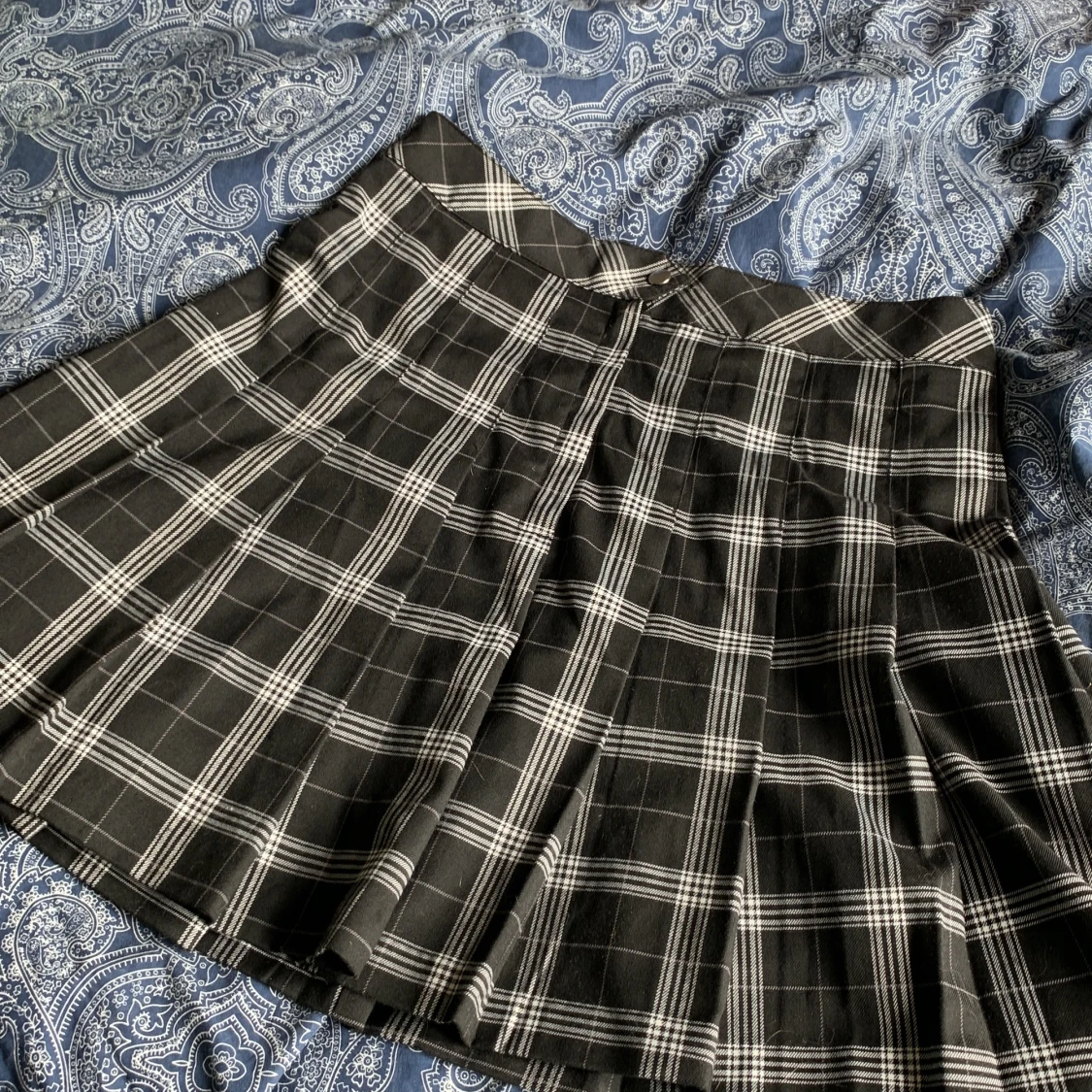 Skol kjol från H&M i storlek 38