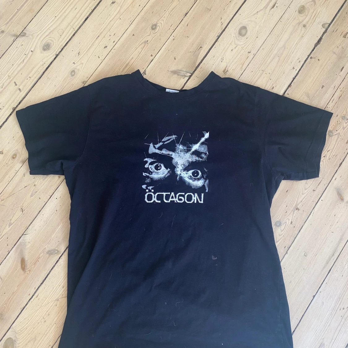 Öctagon t-shirt svart