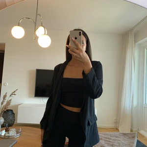 Oversized blazer - Oversized blazer. Super fin och lite tunnare i materialet. Perfekt till sommaren😍