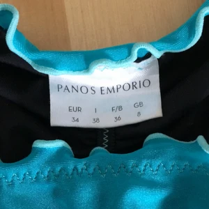 Bikini byxa - Panos Emporio nedergel bikini. Storlek 34.  Observera att färgen är missvisande på bilden. Färgen är mer turkosgrön! På bilden ser den blå ut.  Fint skick!  