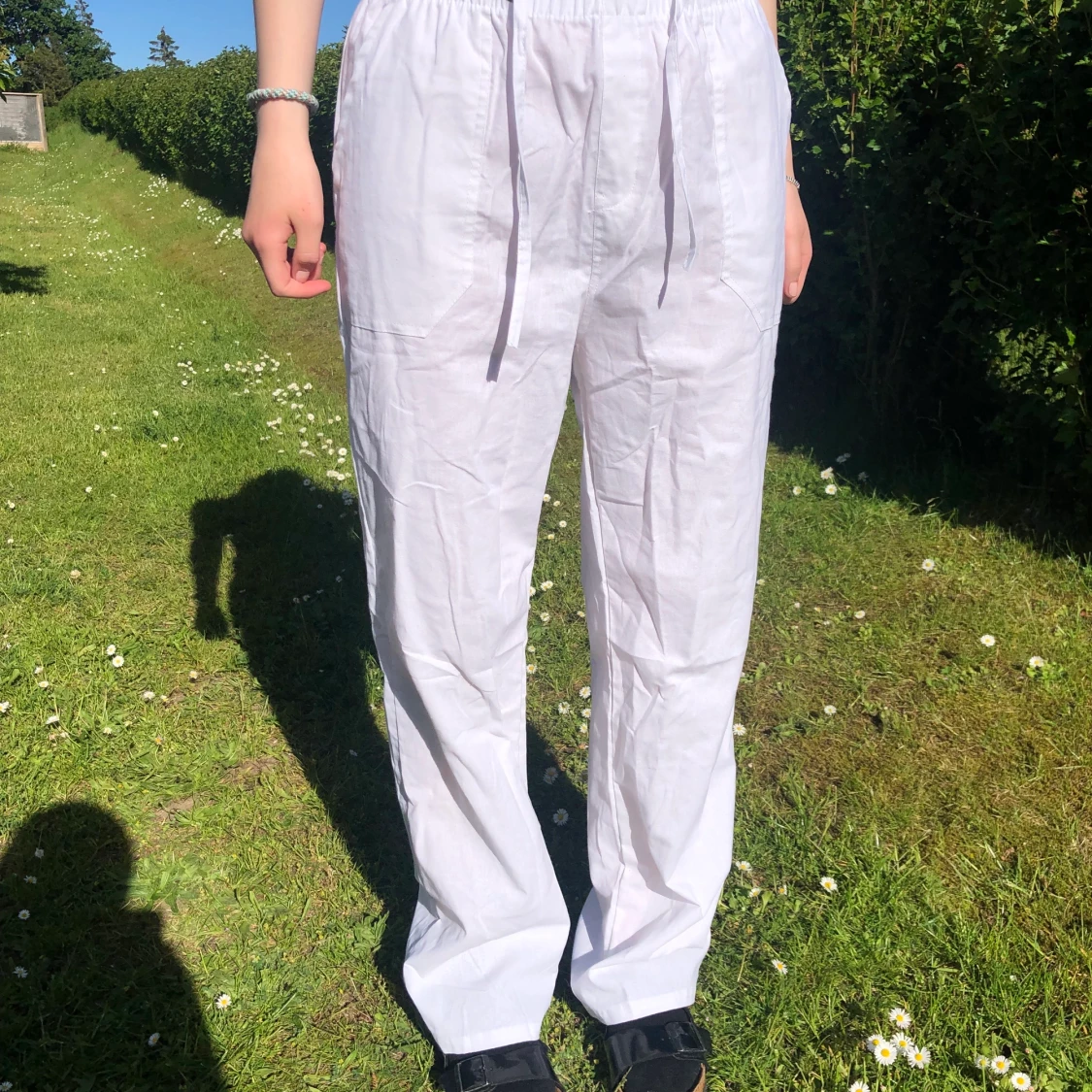 Ett par vita fina linnebyxor - 90
