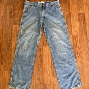 Levi’s Carpenter pants - Otroligt feta Levi’s Carpenter Jeans till salu, skitlånga o stora byxor buda på o fråga!