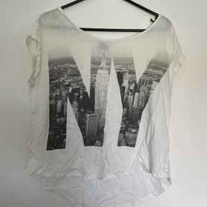 T-shirt med tryck - T-shirt med tryck