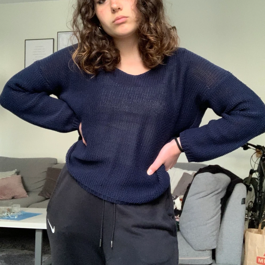 Blå stickad tröja - 90