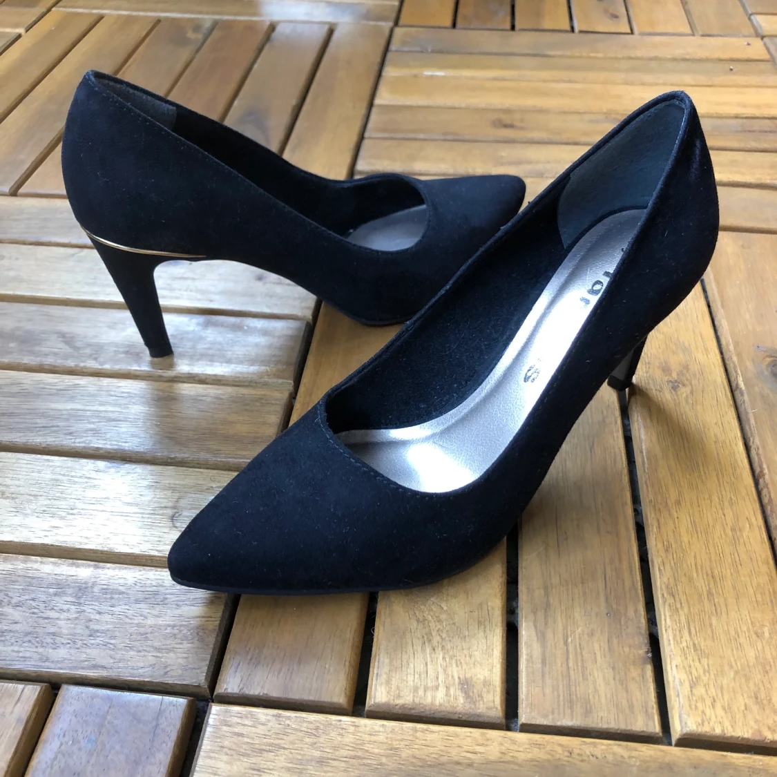 Märke Tamaris. Storlek 37.  - 91