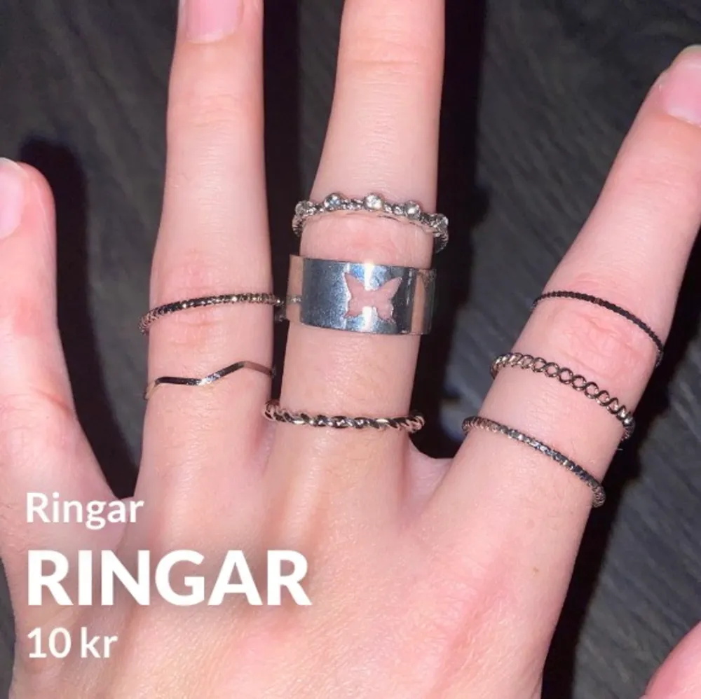 Olika ringar med olika modeller. Alla ringar sitter perfekt runt mitt finger som är 6cm runt. Man kan köpa alla eller en i taget. Var och en kostar 10kr men pris kan diskuteras.. Accessoarer.