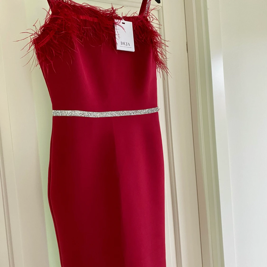 Helt ny festklänning/ aftonklänning  - 91