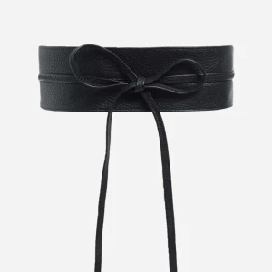 Bälte - Bälte med knytband. Helt ny.   Bredd: 8,2 cm, Längd: 268 cm. 