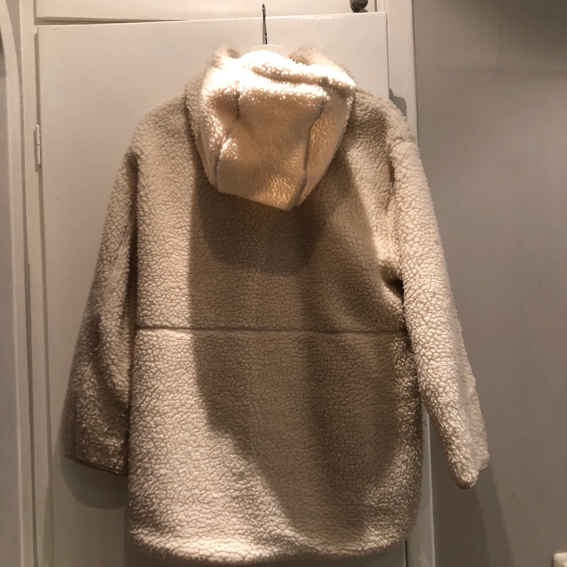 HM beige Pile jacka  - 90